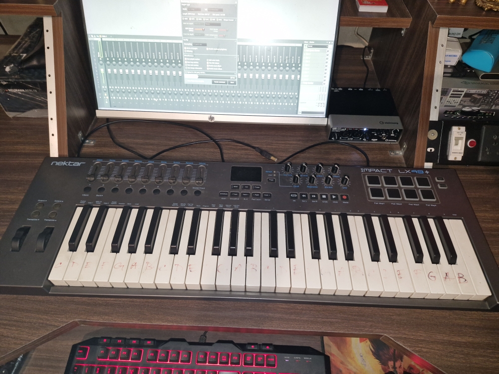 Buy Used 'Nektar LX49 Midi Keyboard For Sale' Online Bajaao Used Gear