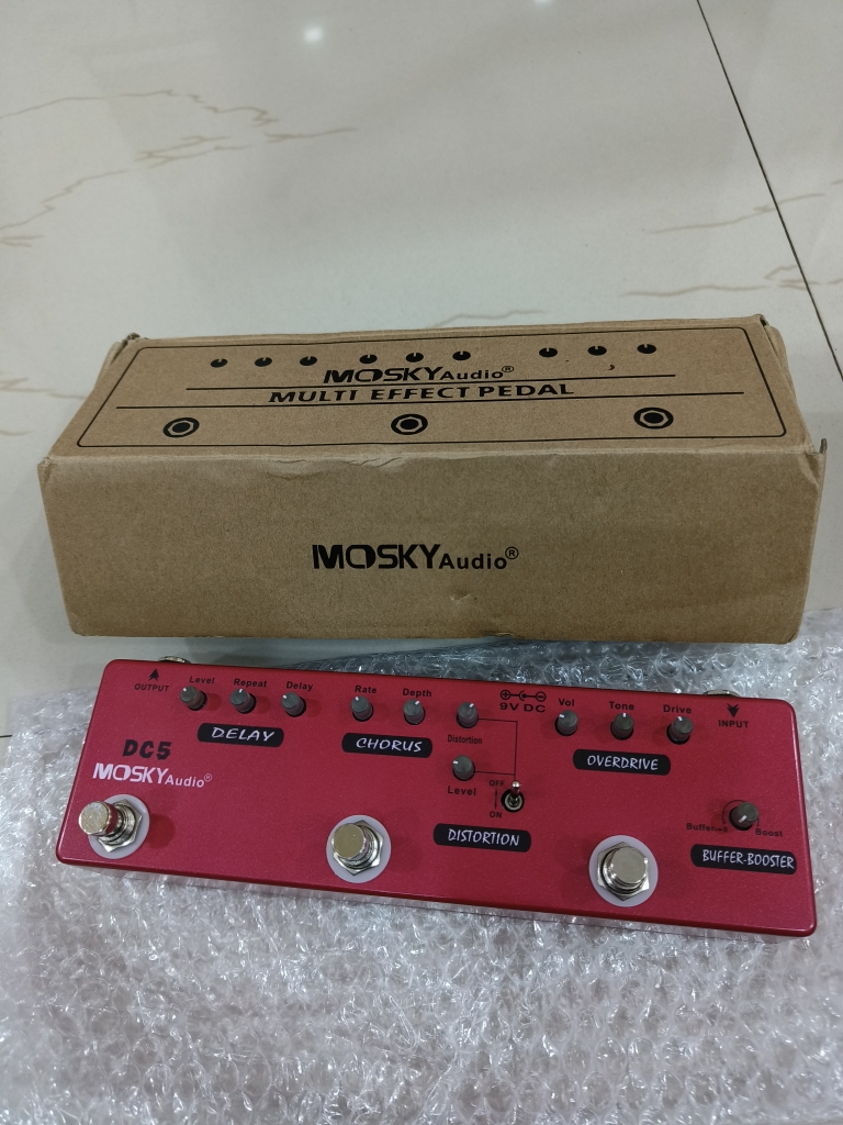 Buy Used 'Mosky DC5 All Analog 5 in 1 Guitar Pedal which is not