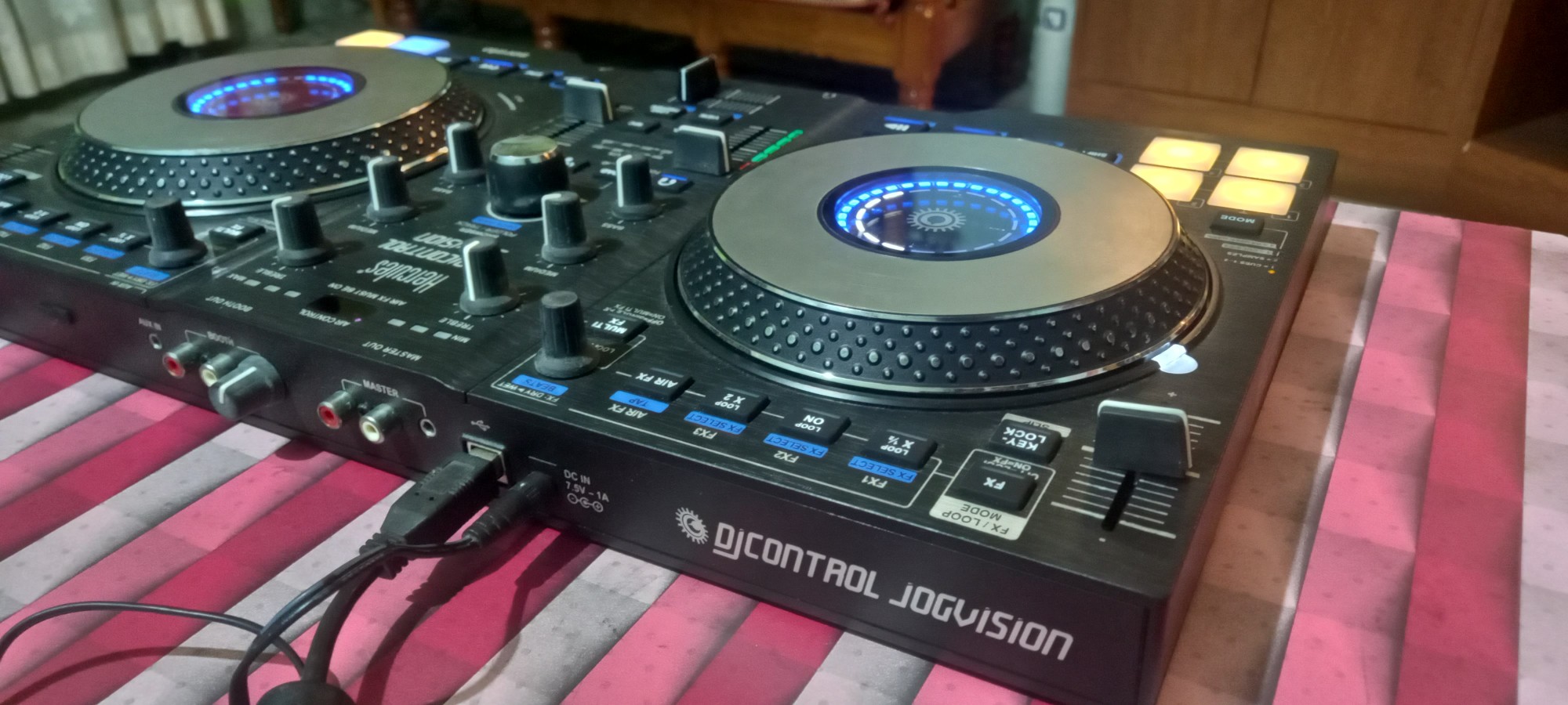 Buy Used 'Hercules DJCONTROL JOGVISION USB DJ controller With AIR