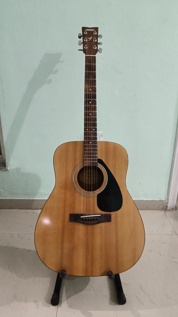 Second hand deals yamaha guitar