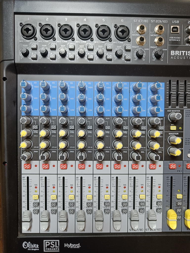 Buy Used 'British Acoustics Studiomix 10 Dfx' Online Bajaao Used Gear