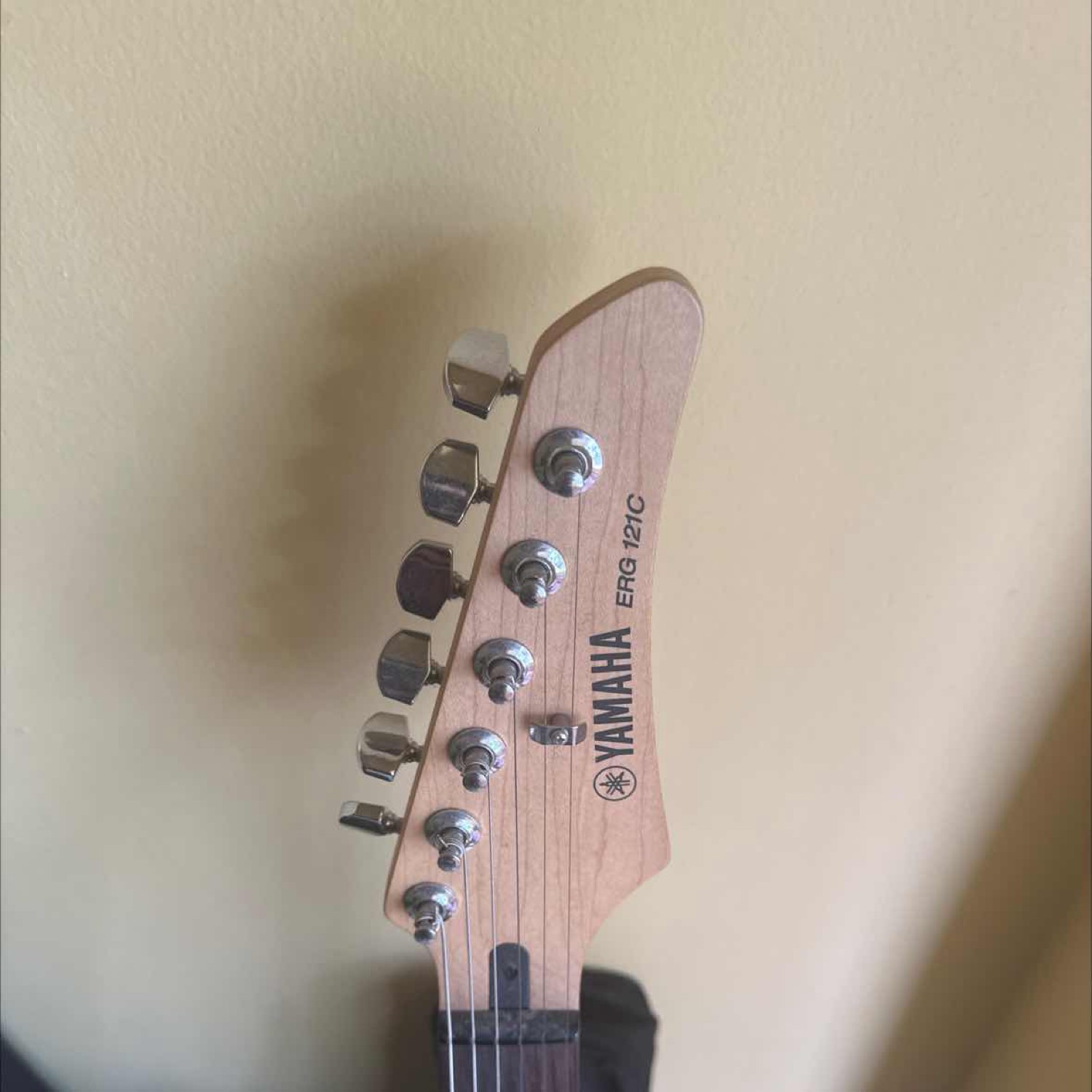 Buy Used 'Yamaha ERG121C Electric Guitar with GA15 Amplifier' Online