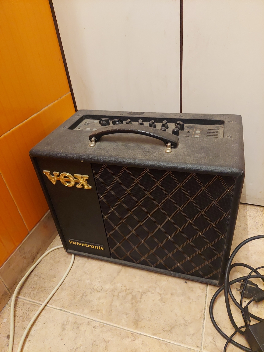 Buy Used 'Vox VT 20X' Online | Bajaao Used Gear