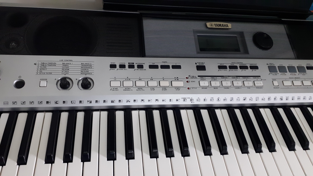 Yamaha i455 keyboard deals price