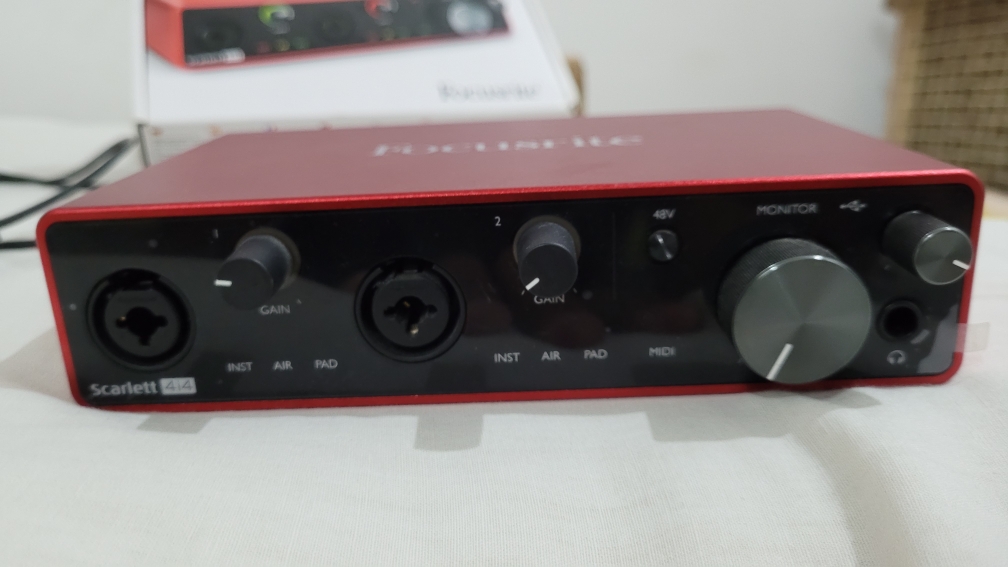 Focusrite Scarlett 4i4 3rd Gen Audio Interface