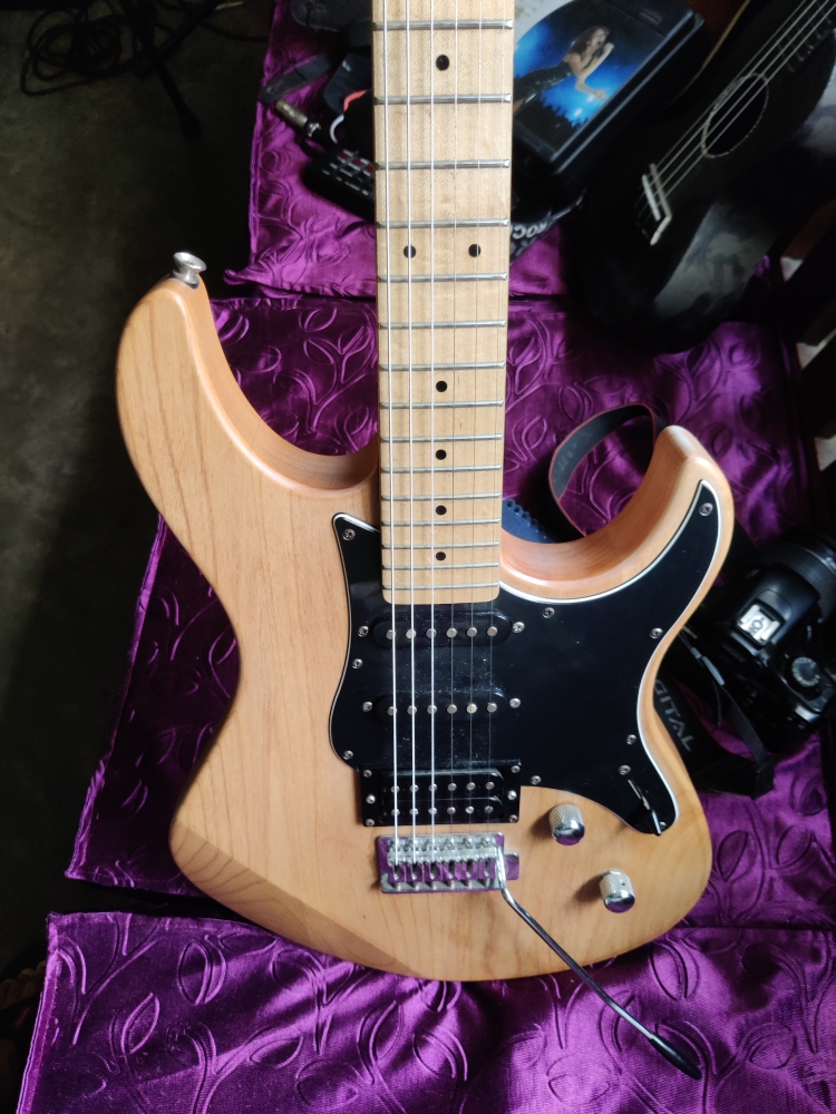 [ぺP商品] YAMAHA PACIFICA 112VMX Yamaha PAC112VMX Yellow Natural Satin Pacifica Electric Guitar