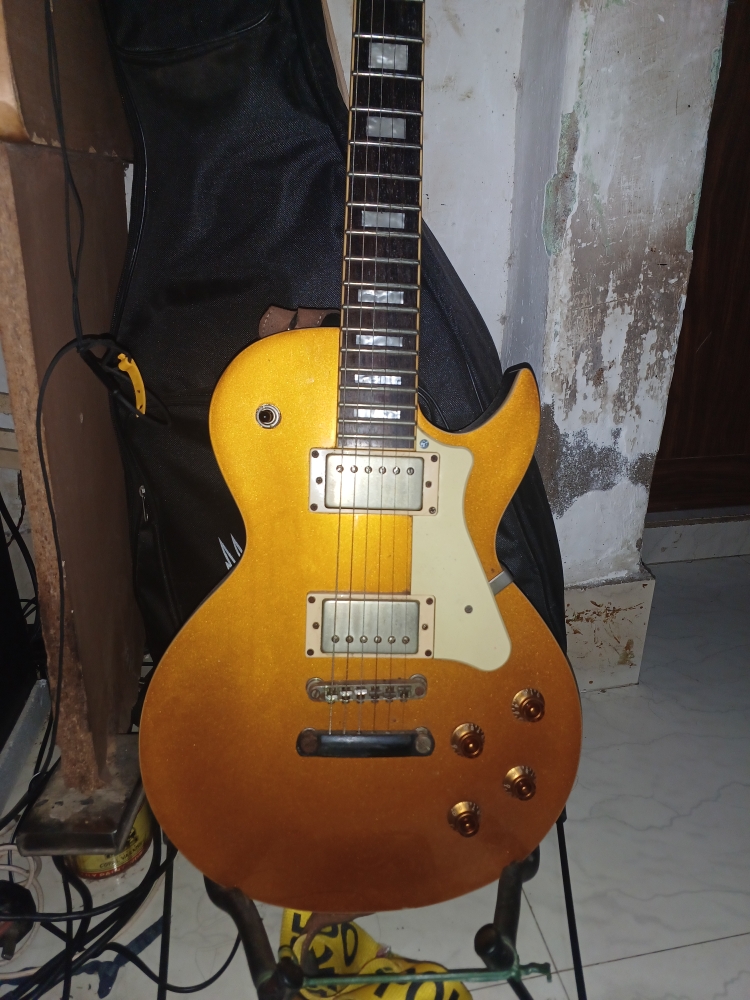 Buy Used 'Cort Cr 200' Online | Bajaao Used Gear