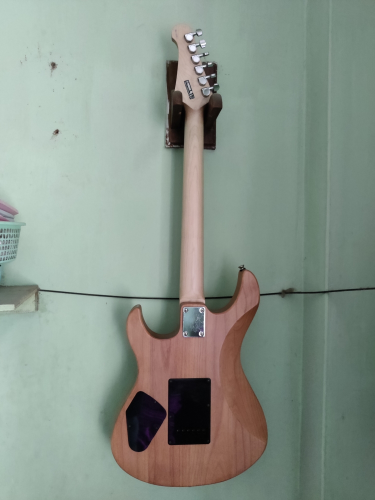 [ぺP商品] YAMAHA PACIFICA 112VMX 51ecwghVwWL._UF350,350_QL80_.jpg