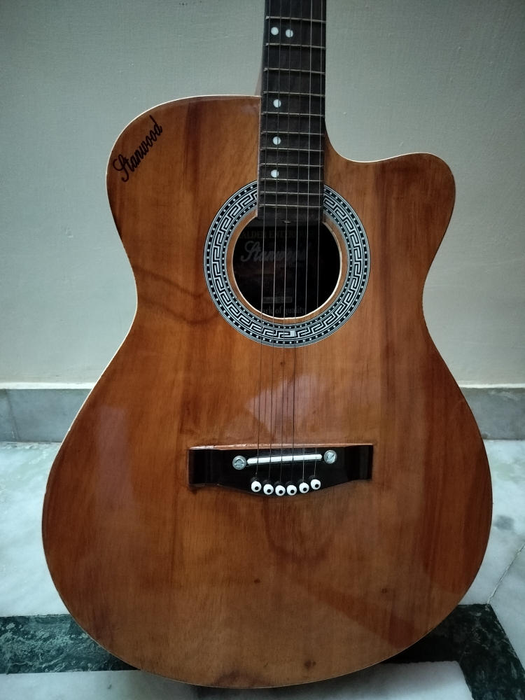 Used semi acoustic guitar for outlet sale