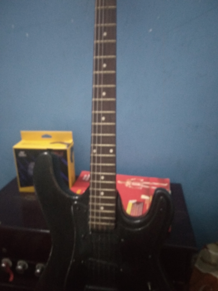 Givson blue deals diamond electric guitar