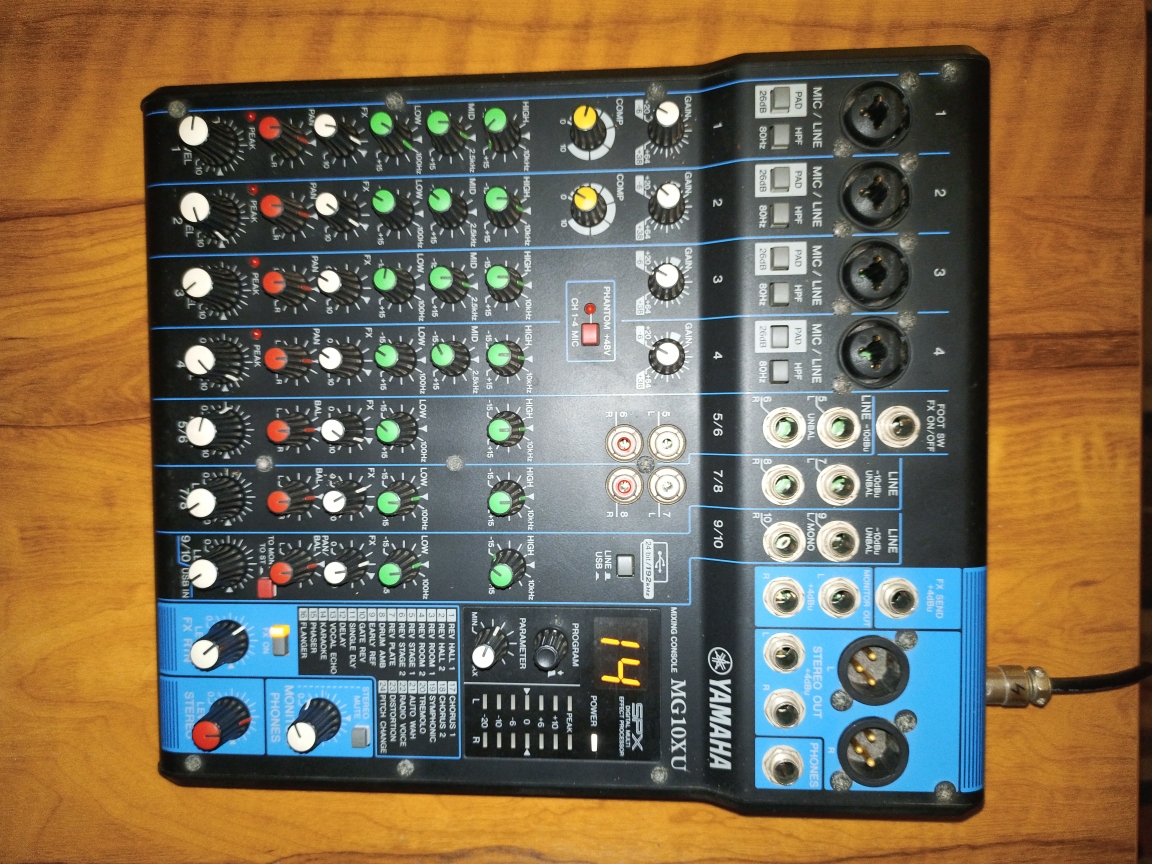 Buy Used 'Yamaha MG10XU Analog mixer 10 Channels 24 Effects Original