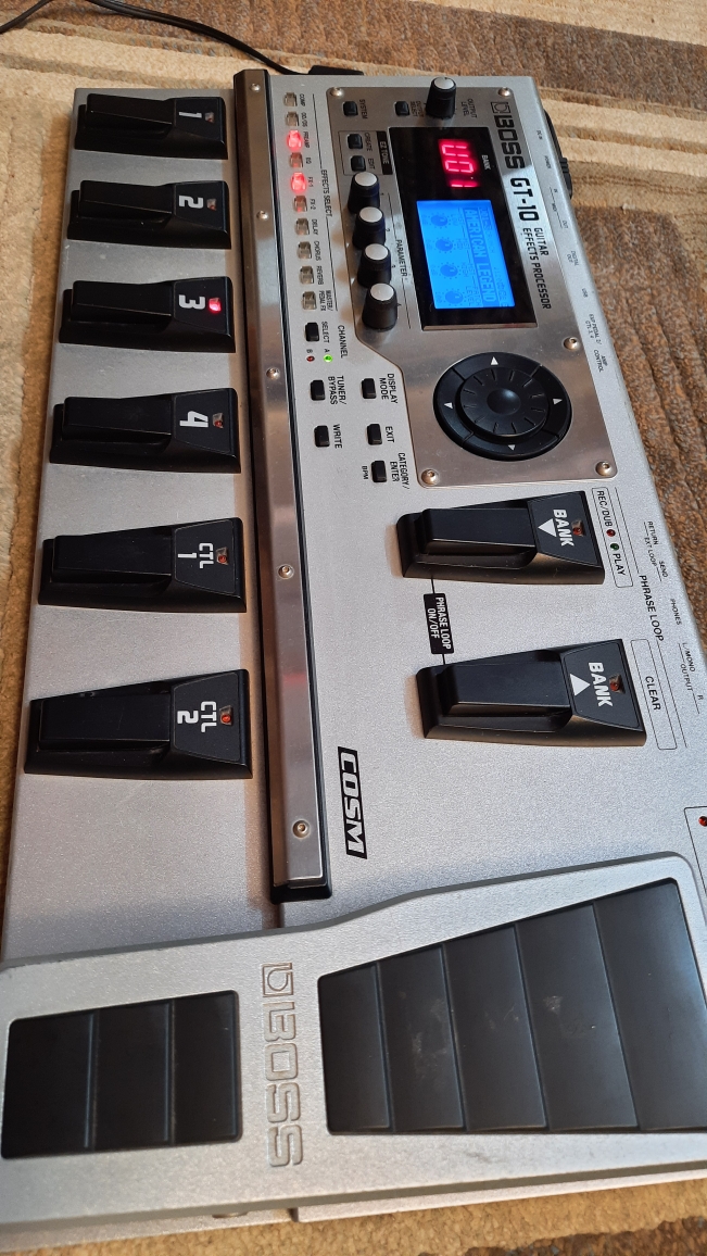 Buy Used Boss GT10 Guitar Effects processor with gig bag Online Bajaao Used Gear
